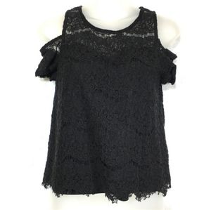 Black lace cold shoulder top (Monteau)